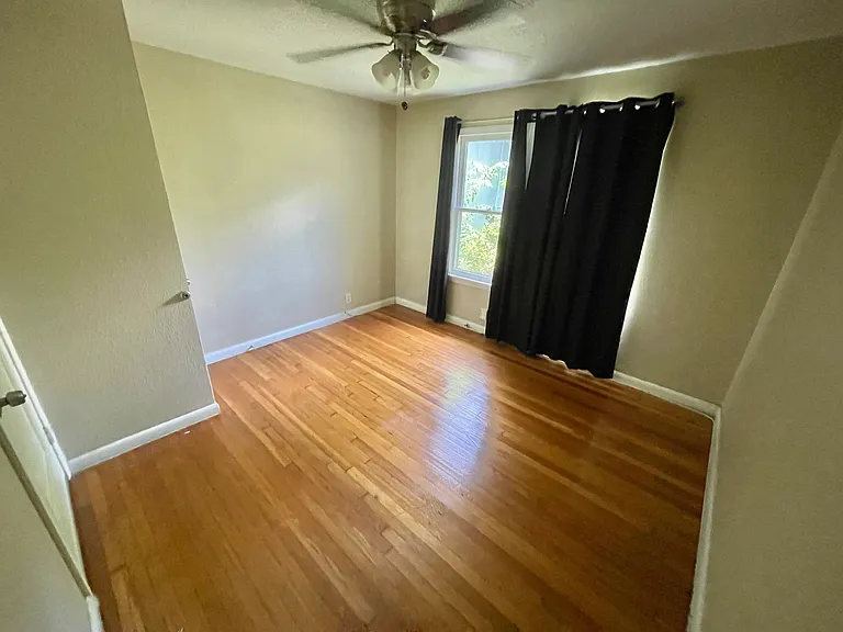 222 Haverhill Dr — Photo 10