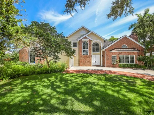 1351 Dixie Lee Ln, Sarasota, FL 34231