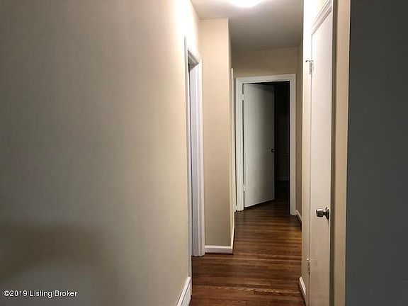3rd image of 1547 Walter Ave