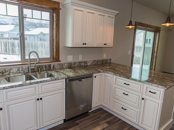 4th image of 5584 Lonesome Dove Ln