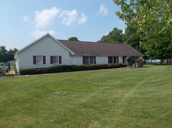 11153 Hurricane Creek Rd, Winfield, WV 25213