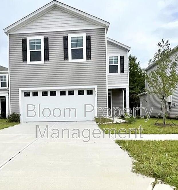 1st image of 825 Kirby Ct