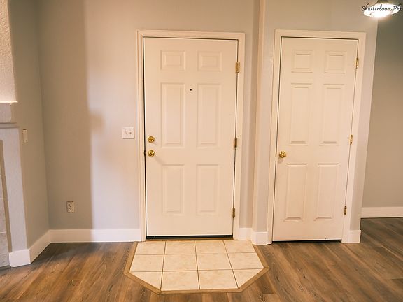 Entrance Door & Closet
