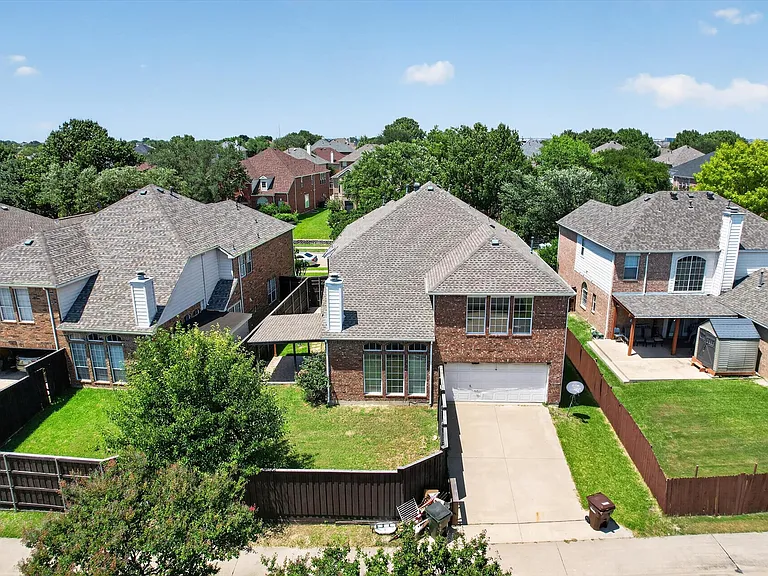 2328 Hunters Run Dr — Photo 31