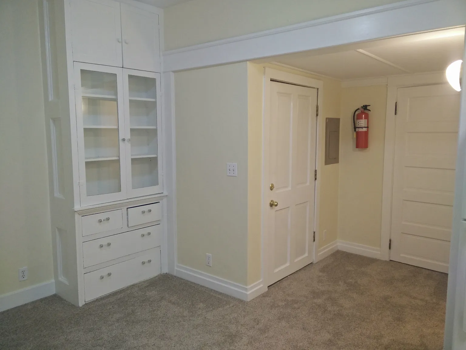 1 bed, 430 sqft, $1,000 — Photo 3