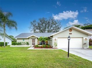 854 Charlemagne Blvd, Naples, FL 34112