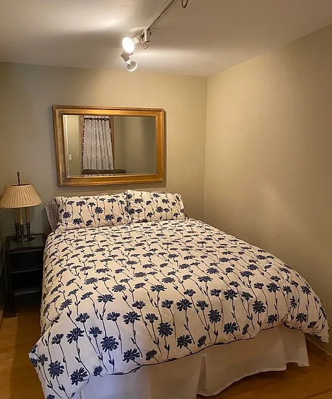 124 W H St — Photo 15