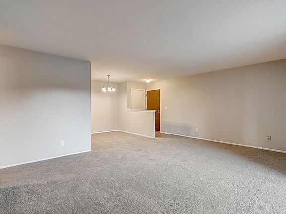 4th image of 721-745 W Grange Ave #811-203