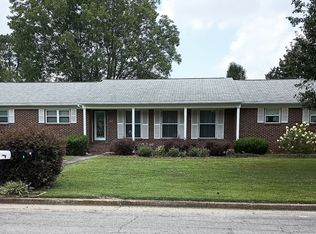 1702 Iris St SW, Decatur, AL 35601