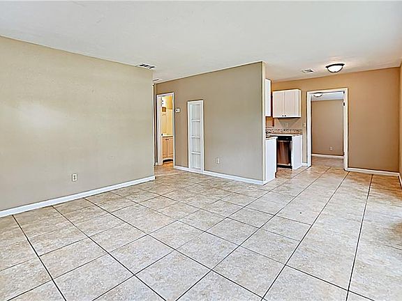 3rd image of 1158 W Page Dr