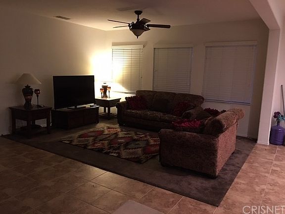 3rd image of 27308 Delphinium Ave