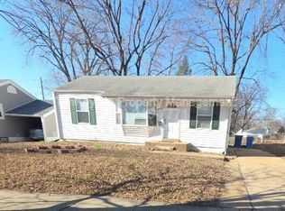 305 S Lafayette St, Florissant, MO 63031