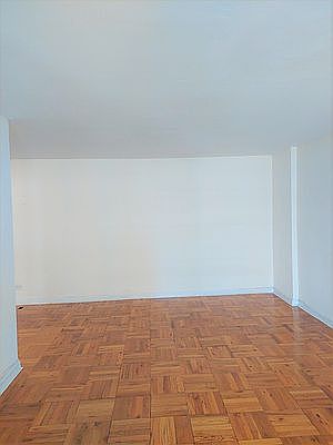 3rd image of 9801 67th Ave APT 6D