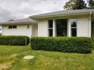 523 Harmony Baptist Rd, New Castle, PA 16101