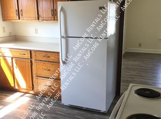 1913 Madison St #2UPPER, Two Rivers, WI 54241