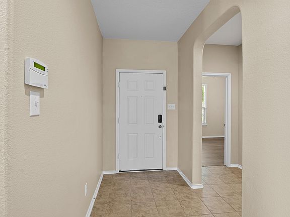 4th image of 1125 Yellow Iris Rd