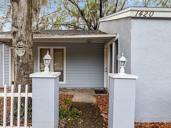 3rd image of 1420 SW 42nd St #B