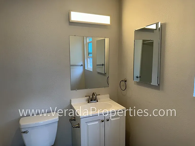 4336 Estrella Ave #5 — Photo 12