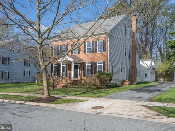 17818 Auburn Village Dr, Sandy Spring, MD 20860
