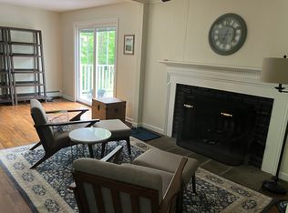 24 Riverside Dr, Ridgefield, CT 06877