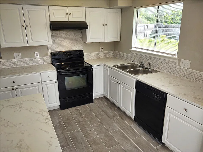2187 Pilgrims Bend Dr — Photo 9