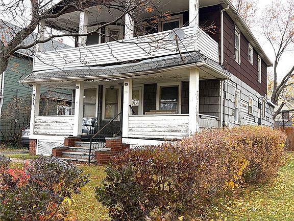 3rd image of 969 Evangeline Rd