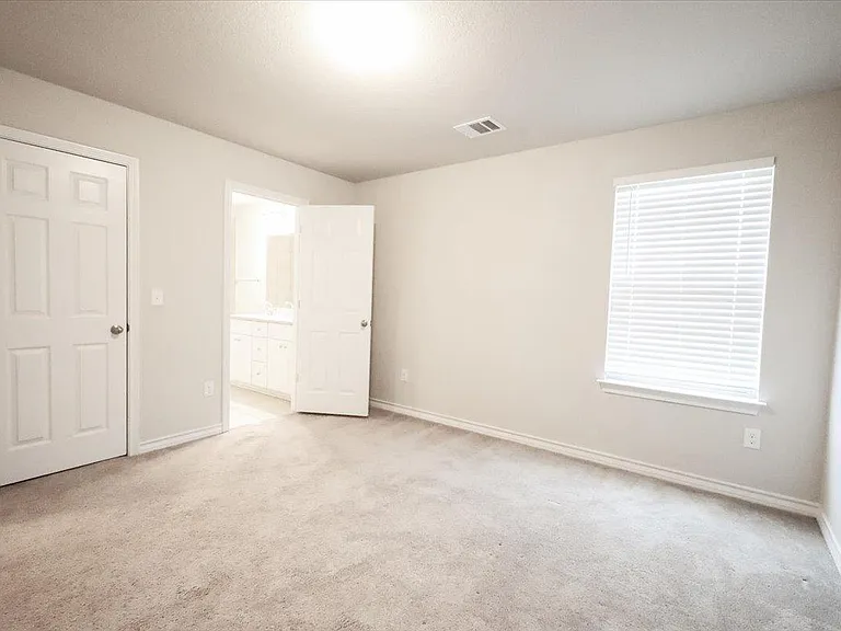 7403 Albany Dr — Photo 22