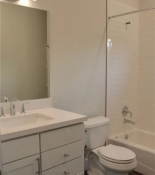 601 Elmwood Pl #A — Photo 15