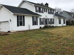 1038 Violet Ln, Louisa, KY 41230