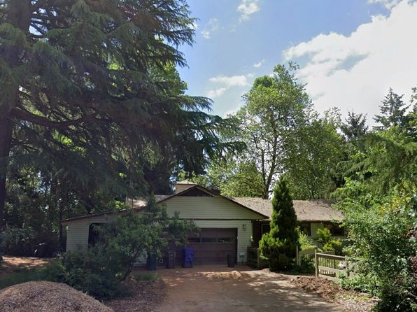 920 SW Stephenson Ct