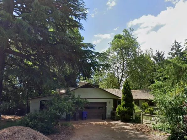 920 SW Stephenson Ct, Portland, OR 97219