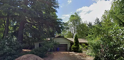 920 SW Stephenson Ct Photo 1