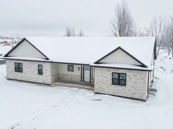 3705 Edwina Dr, De Pere, WI 54115