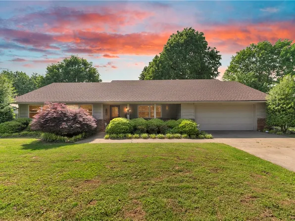 806 Dorman St, Springdale, AR 72762