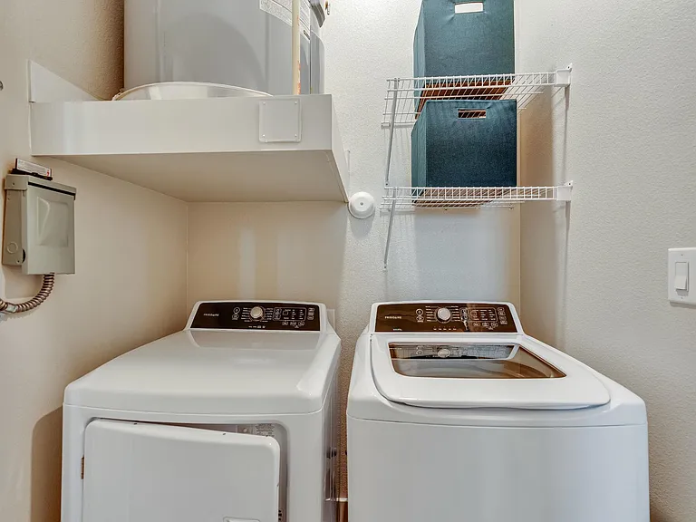 VLux Stoneridge — Photo 90