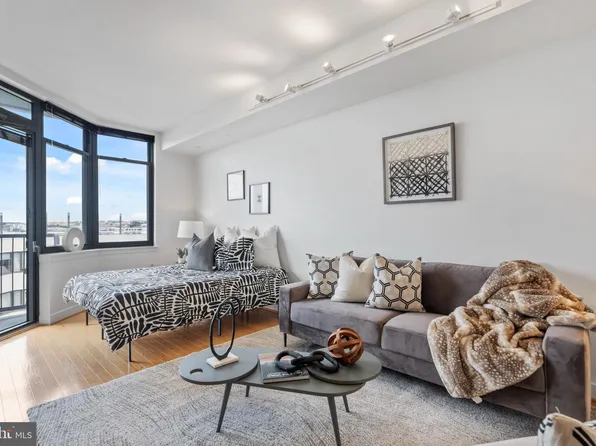 1117 10th St NW APT 1104, Washington, DC 20001