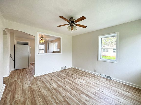 3rd image of 950 Drexel Blvd