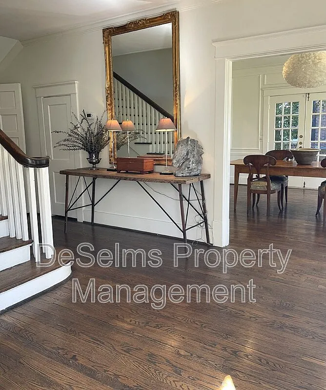 3 bed, 2.5 bath, 2800 sqft, $6,800 — Photo 3
