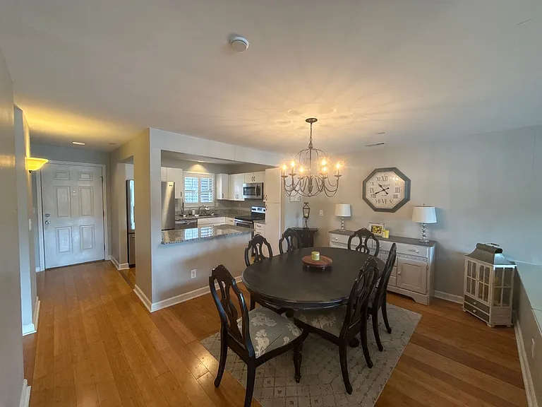 9817 Emerald Point Dr #8 — Photo 7