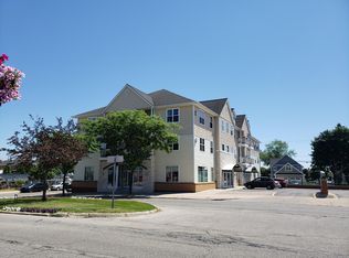 401 W Ludington Ave UNIT 207, Ludington, MI 49431