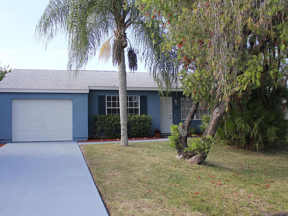 Home For Sale In Port Saint Lucie