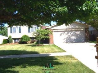 45314 Plum Grove Dr, Macomb, MI 48044