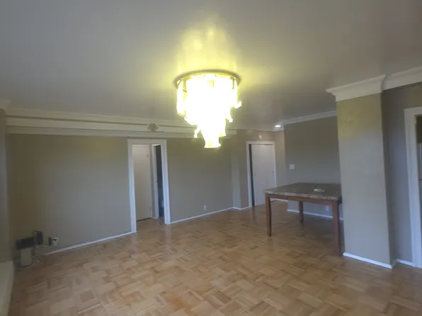 2 Fordham Hill Oval image 2 of 23