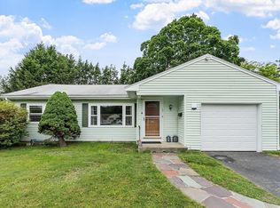 67 Croydon Rd, Framingham, MA 01702