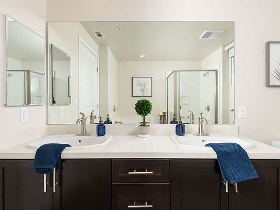5th image of 1196 Portside Dr #211