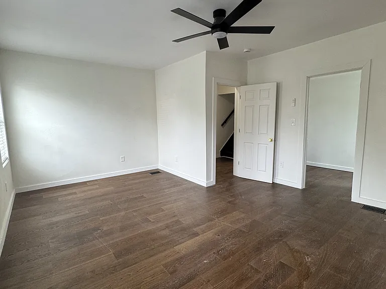 510 Winfield St — Photo 28