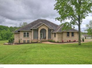 662 Robs Rd, Girard, OH 44420