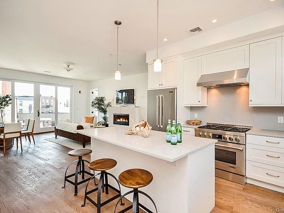 3rd image of 108 Mamaroneck Ave #2B