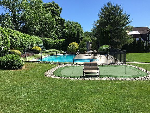 Putting Green and Pool Area