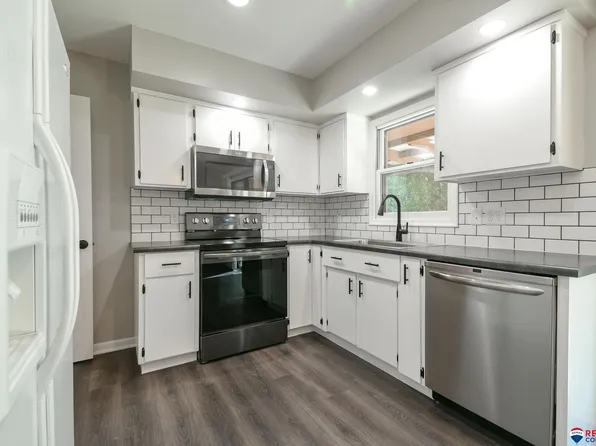 7215 Aylesworth Ave, Lincoln, NE 68505